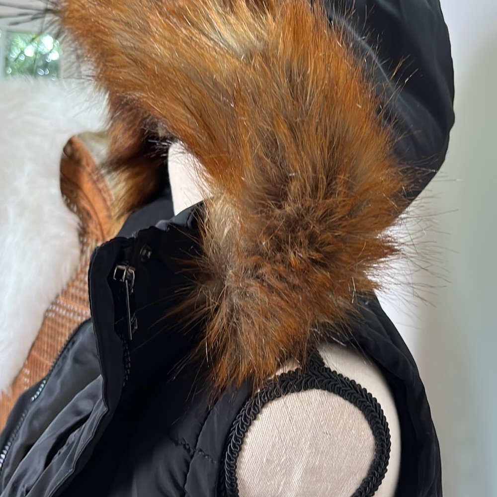 Marc NewYork puffer vest with faux fur hood - Picture 5 of 8